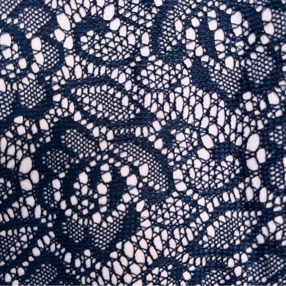 Bundle of three maternity dresses, size medium - Picture 7 of 15